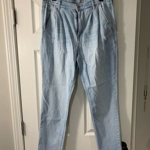 American Eagle High Waisted Jeans
